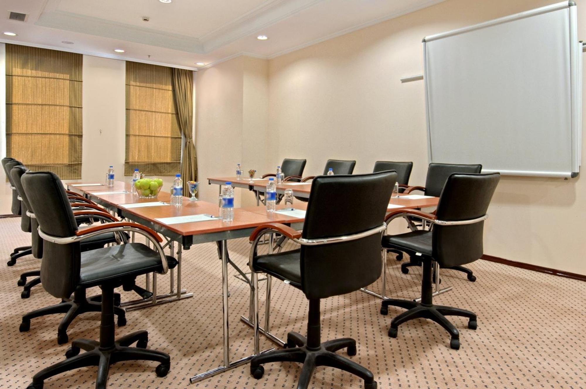 Wyndham Grand Καισάρεια Εξωτερικό φωτογραφία Meeting room